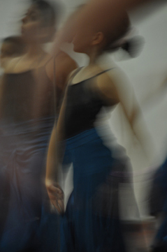 Cata 4P Hadas Bachar 2016 screen for website_posture_steady2