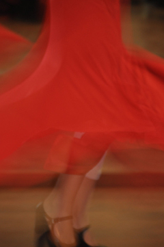 Cata 4P Hadas Bachar 2016 screen for website_waving2